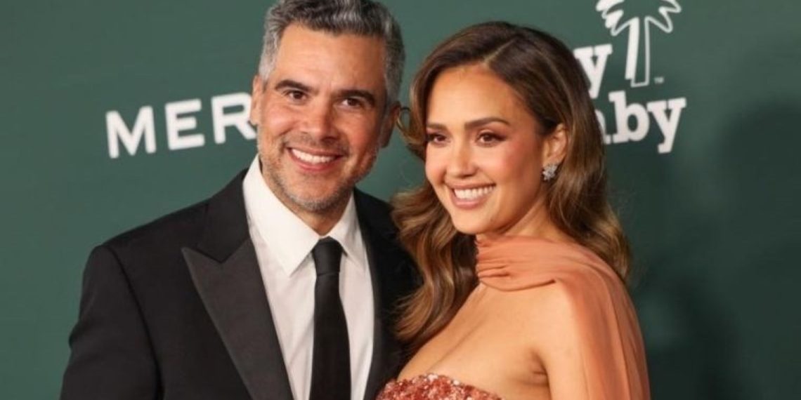 20 Yalir Beraberlerdi: Jessica Alba Ile Cash Warren Daşanor!