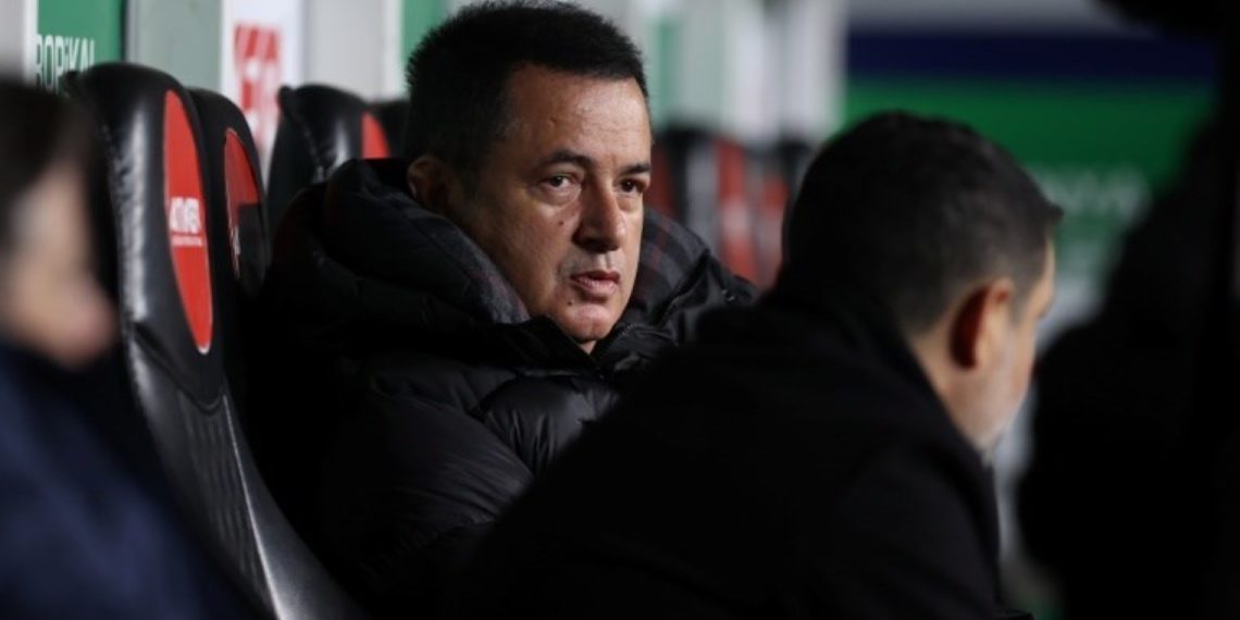 Acun Ilicali’dan Galatasaray – Adana Demirspor Maçik Açiklalamay: ‘Neden Sahtekarlik Yapan Oyuncuya Süllamoruz?’