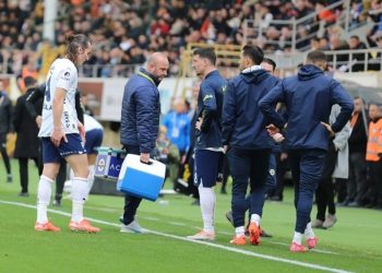 Alanyaspor Mücı Devam Edememişlerdi: Fenerbahçace’den 2 OYuncu Için Sakatlik Açeylamasi!