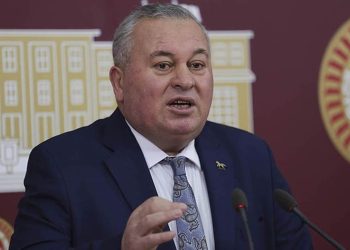 Cemal Enginyurt’tan Erdoğan’a: ‘RECEP DESEK BOZULUYOR’