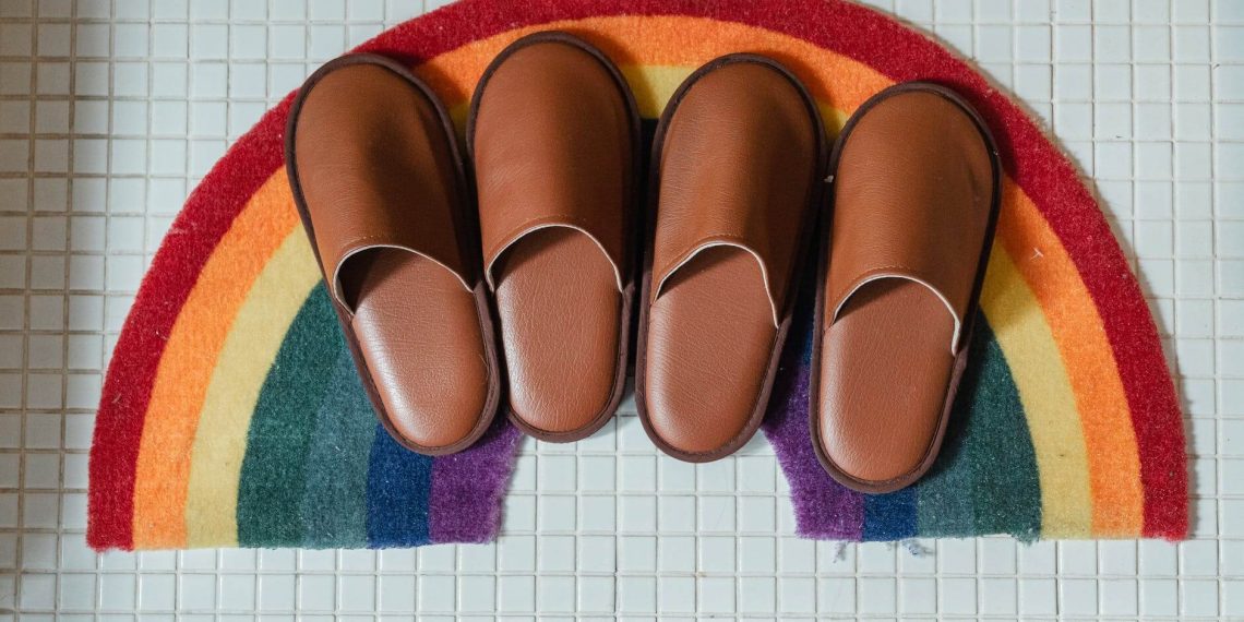 Çocukların Gücü Bitmez! Birken Çocuk Terlik ile Gün Uzunluğu Rahatlık