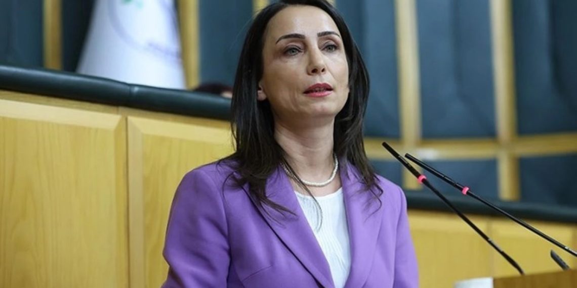 Dem Parti’den Yeni ‘Öcalan’ Açeylamasi: ‘Ülkenin Yazgısani Dağhiştarebilecek Tarihi Birir Davet Yapasak’
