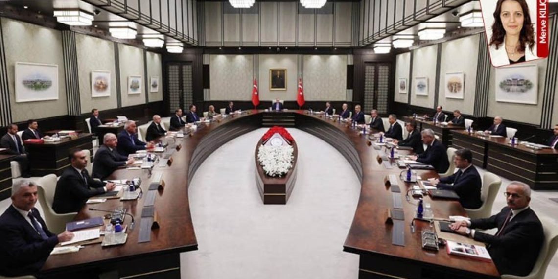 Erdoğan’ın Yeni Parti Takimı 2028 Genel Sesimlerine Yöelik Kuracağ.