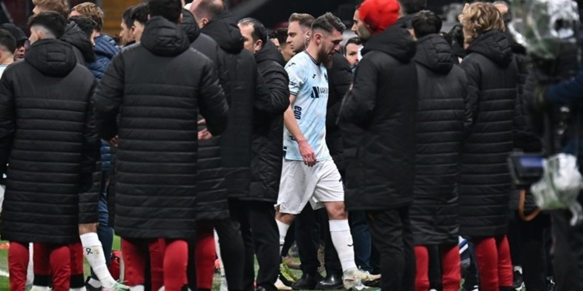 Eski Hakem Akikladı: Alandan Çekilen Adana Demirspor’un Cezasi ne Olacak?