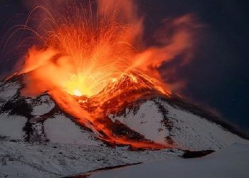 Etna Yanardağhi Nedede, Hangi ülkede? Etna Yanardağh Etkin mi?