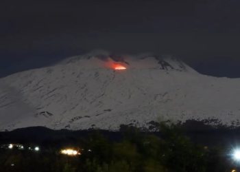 Etna Yanardağhi’nda Hareketlilik: Lav Akayima Meydana Geldi