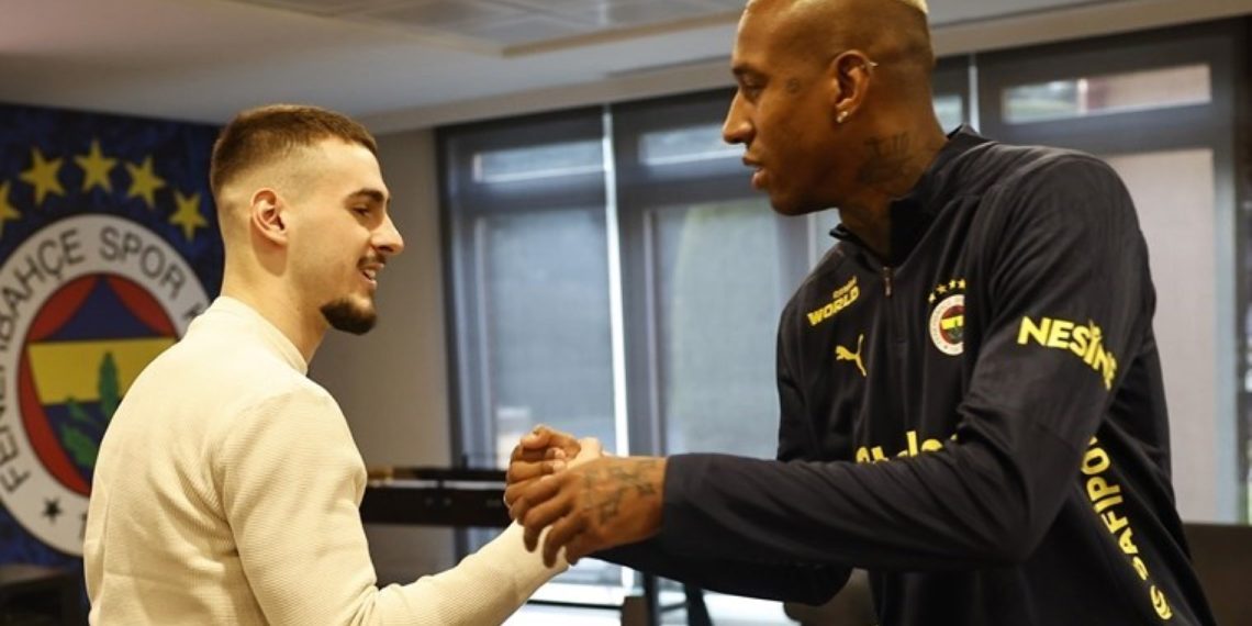 Fenerbahçe’de Sirp oyunuu Ile Yollar Ayiliyor: Işte Yeni Adresi!