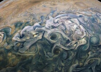 Fizikteki en eski çörüülememiş sorunu çözmede illerle kandildi