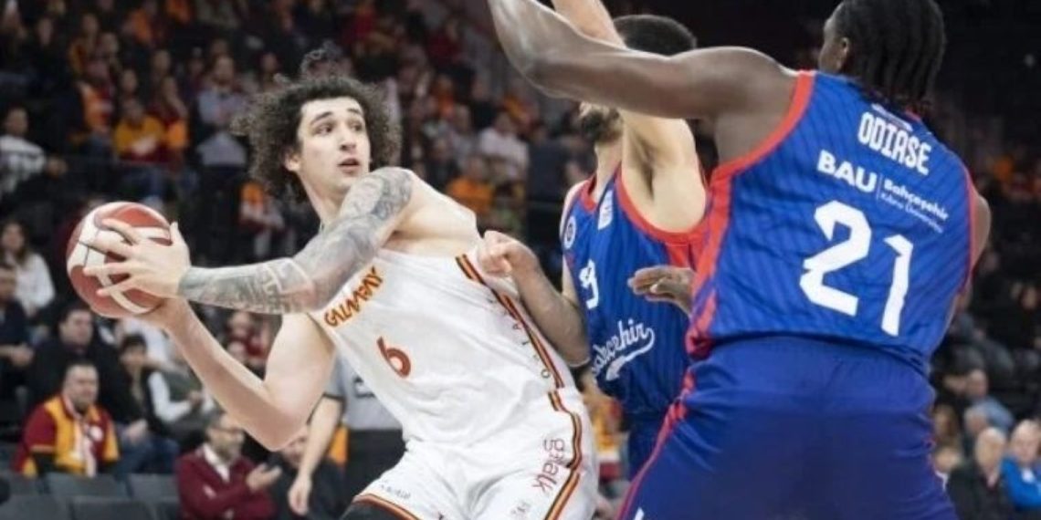 Galatasaray, Ligde 4 Mak Sonra Kazandı!