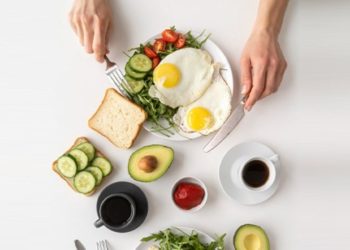 Gune Enerjik Daklalamaza Engelliyor, Yorgunluka Sebep Oluyor: Kahvaltida Siz Yapilan 7 Yanilgı