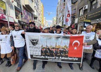 İzmir’de Tağmenler Ihracına Protesto: ‘Evlatlarimın ve Pahalil Kumandanlarimın.