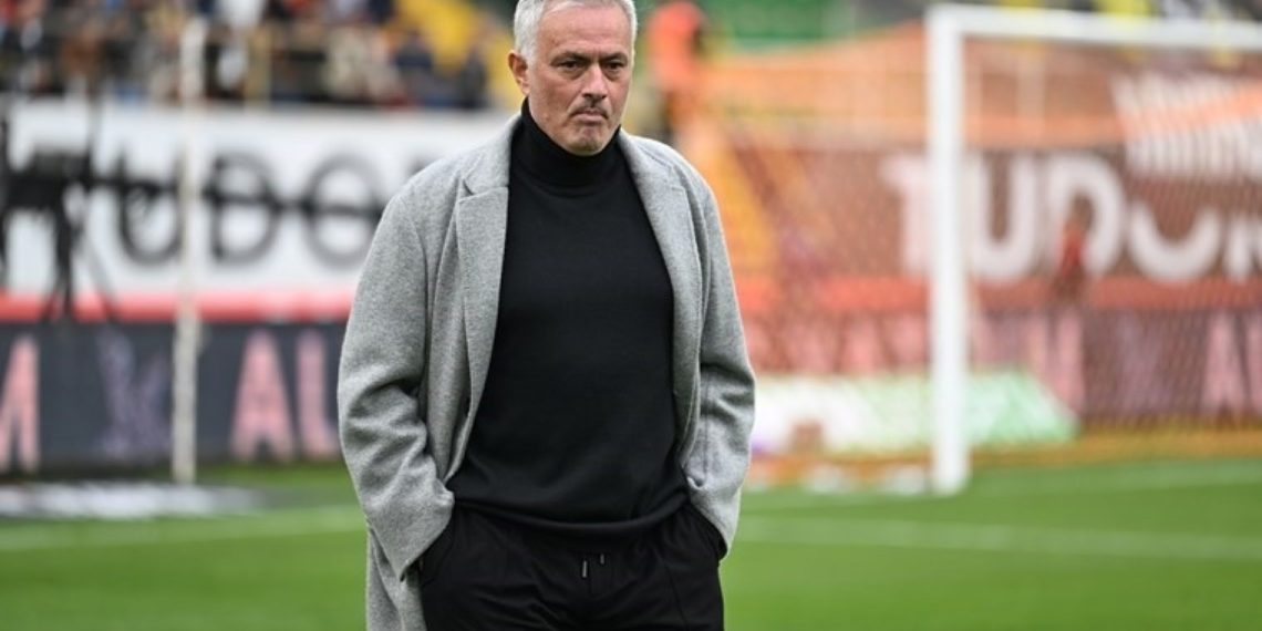 Jose Mourinho’dan Tenkitleere Karşivik: ‘Yine Bir Şey Bulurlar’