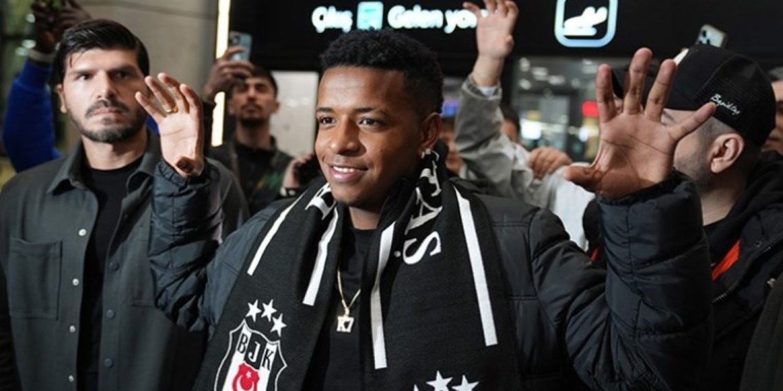 Keny Arroyo Beşiktaş Için İstanbul’a Geldi!