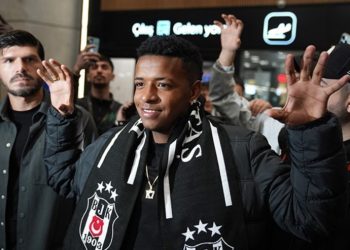 Keny Arroyo Beşiktaş Için İstanbul’a Geldi!