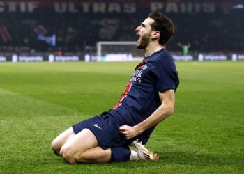 Kvaratskhelia Birinci Golunü Attti, PSG Farkli Kazandı