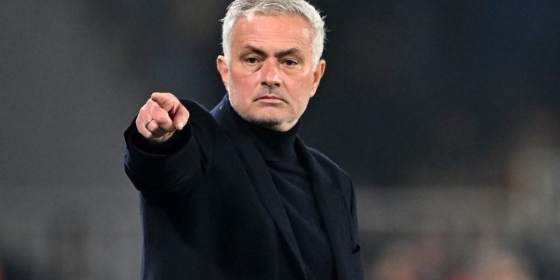 Mourinho’dan Galatasaray Paylaşimı