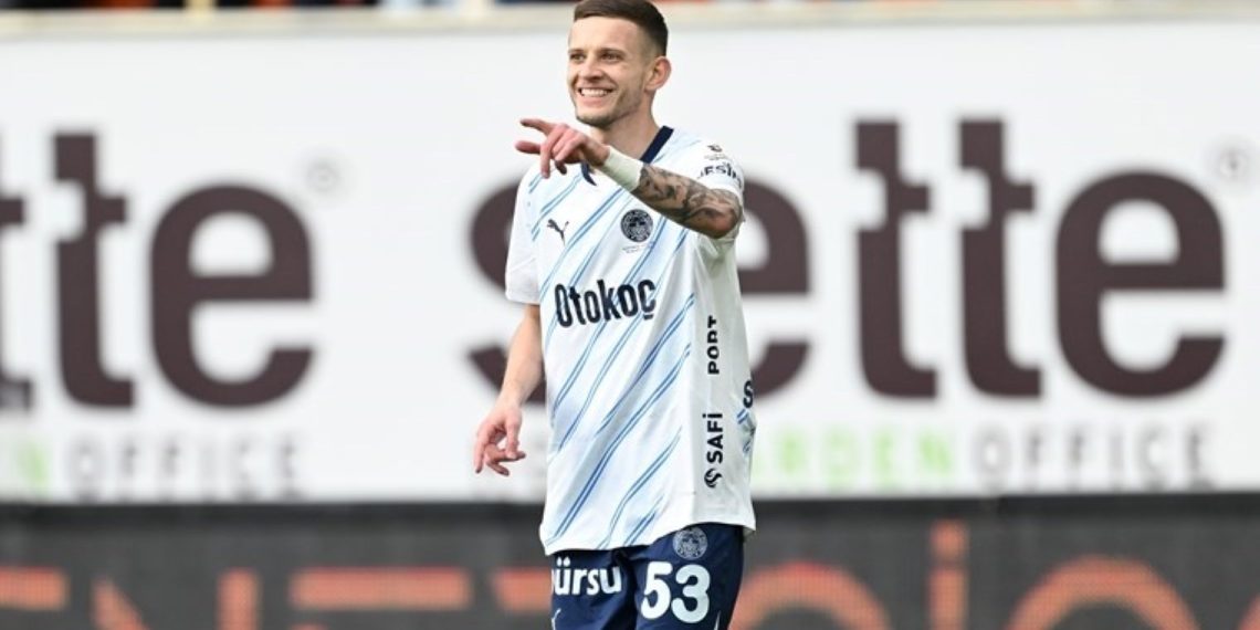 Szymanski, Fenerbahçe Tarihine Gekti!