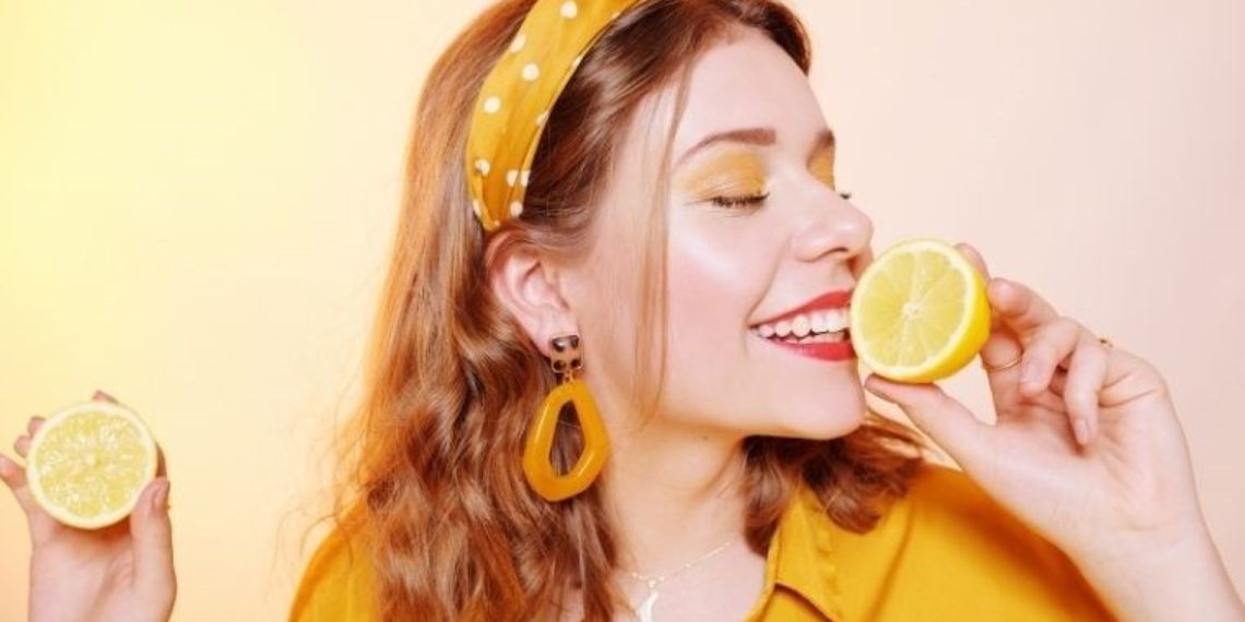 Uzmanlar Azkladı: Limonu Yemeek mi, Koklamak Mı Tansiyonu Dühoror?