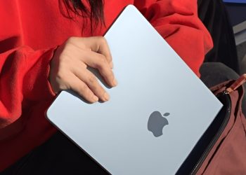 Apple, Uzay Grisi Rengine Veda Mı Etti! Yeni Modelde Yok