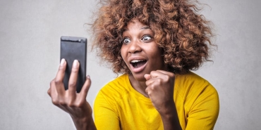 Akilli-Telefon-Devlerinin-Ilk-Adimlari-Sasirtici-Baslangiclar-featured