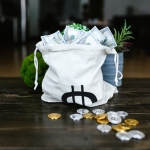 Nakit-Paranin-Sonu-Yakin-mi-Dijital-Donusumun-Paraya-Etkisi-featured