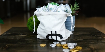 Nakit-Paranin-Sonu-Yakin-mi-Dijital-Donusumun-Paraya-Etkisi-featured