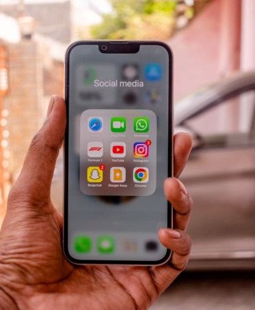 NexPhone-Windows-Linux-ve-Android8217i-Tek-Cihazda-Bulusturan-Konsept-featured