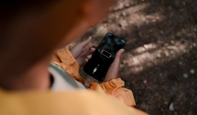 Realme8217den-10.000-mAh-Bataryali-Telefon-Geliyor-Sarj-Derdi-Bitiyor-mu-featured