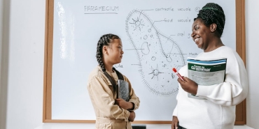 Apple-Kablolar-Neden-Sarariyor-Iste-Bilimsel-Aciklamasi-featured