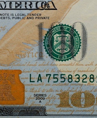 Apple8217in-Tarihi-500-Dolarlik-Ceki-1.6-Milyon-Dolara-Alici-Buldu-featured