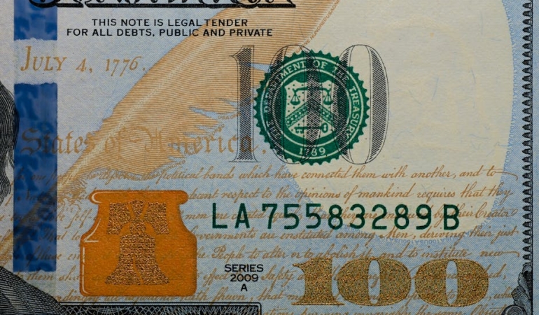 Apple8217in-Tarihi-500-Dolarlik-Ceki-1.6-Milyon-Dolara-Alici-Buldu-featured