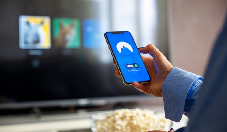 Netflix-Eski-Roku-Cihazlarina-Destegini-Sonlandiriyor-featured