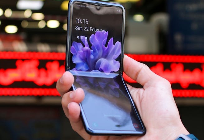 Samsung-Galaxy-Z-Tri-Fold-Gelismelerinde-Ekran-Endiseleri-Artiyor-featured