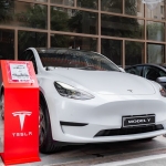 Tesla-Model-Y-RWD-Avrupa-Pazarinda-Fiyat-Dengelerini-Degistiriyor-featured
