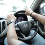 Unlulerin-Direksiyon-Basi-Ilk-Anilari-Sasirtan-Otomobiller-featured