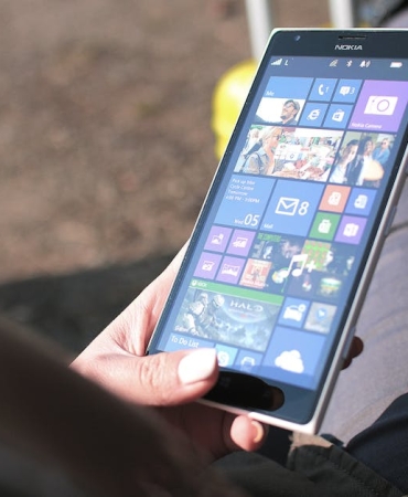 Windows-958217in-Ikonik-Weezer-Klibi-Teknoloji-ve-Kulturun-Kesistigi-An-featured