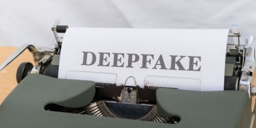 Yapay-Zeka-Ses-Klonlama-Muzik-Dunyasini-Salliyor-Homer-Simpson-Etkisi-featured