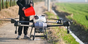 Ev-Temizliginde-Drone-Devrimi-Midea8217nin-8220Home-Drone8221-Konsepti-featured