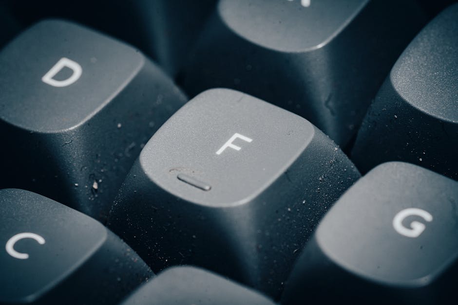 F-ve-J-Tuslarindaki-Gizemli-Cizgiler-Hizli-Yazmanin-Sirri-featured