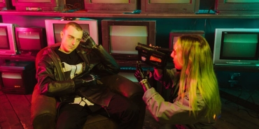 Goz-Kirpmadan-Izleyeceginiz-Sizi-Derinden-Etkileyecek-7-Distopik-Film-featured