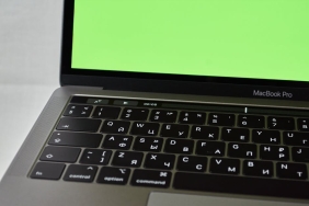 MacBook-Neo-Konsepti-Apple8217dan-Ucuz-Model-Ihtiyacina-Yanit-Mi-featured