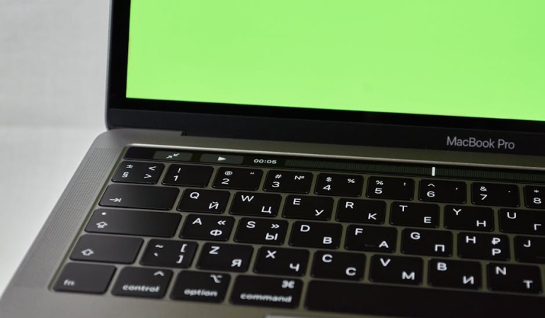 MacBook-Neo-Konsepti-Apple8217dan-Ucuz-Model-Ihtiyacina-Yanit-Mi-featured