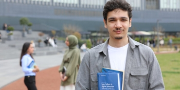 Musk-ve-Bezos8217un-Uzay-Vizyonlari-Farkli-Gelecekler-Carpisiyor-featured