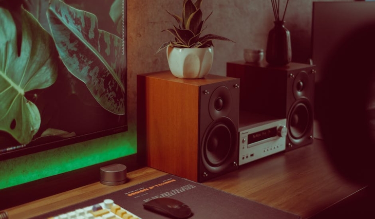 Bilgisayar-Hoparlorleri-Neden-Cizirdar-Kesin-Cozumler-featured