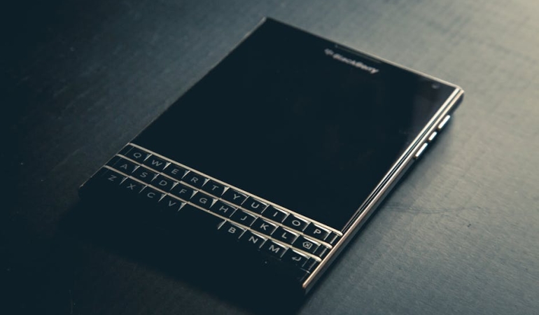 BlackBerry8217den-Panasonic8217e-Patent-Davasi-Teknoloji-Devi-Zor-Durumda-featured