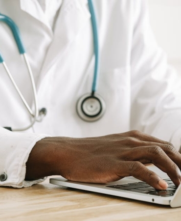 ChatGPT-Enterprise-Saglik-ve-Is-Alaninda-Donusum-Vadediyor-featured